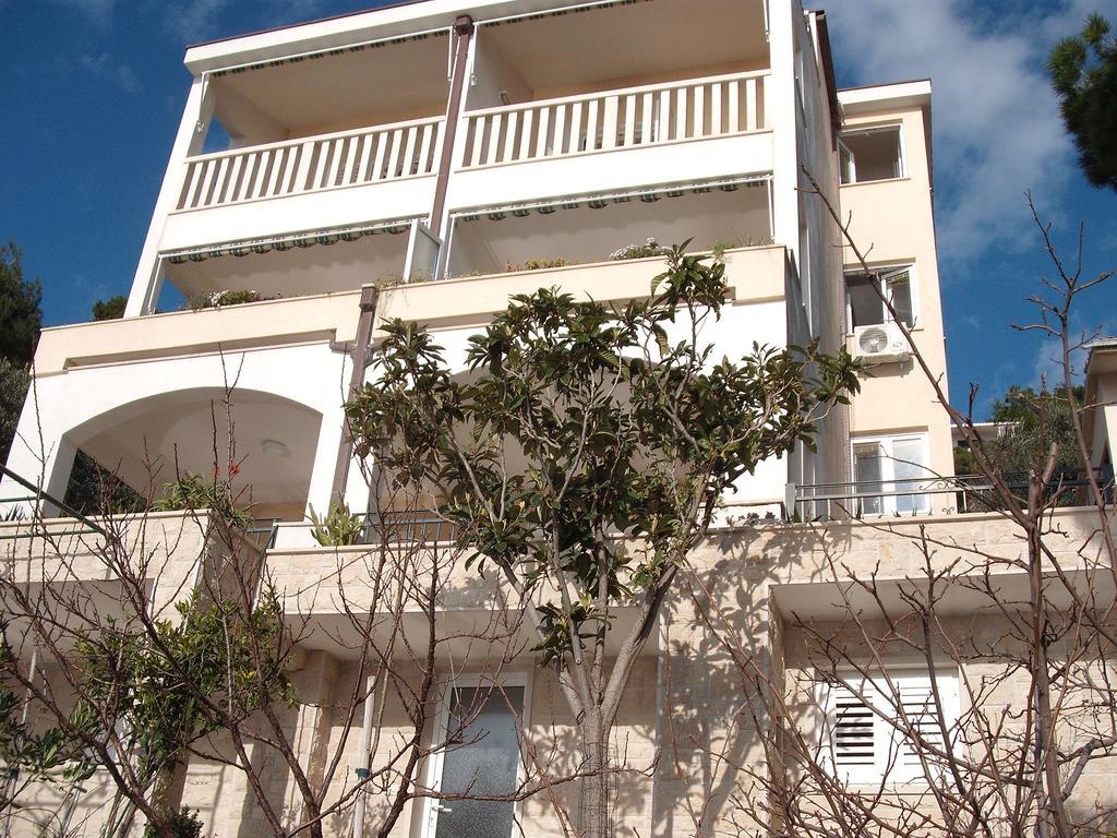 Apartments Davor & Marija Sosic Brela Exterior foto