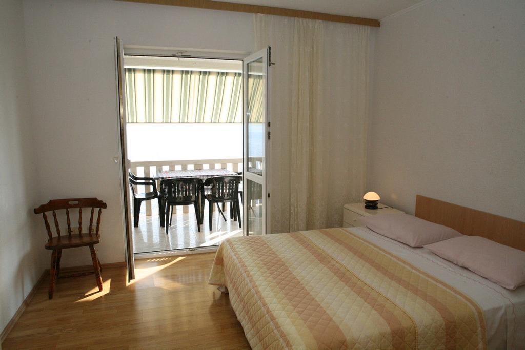 Apartments Davor & Marija Sosic Brela Exterior foto